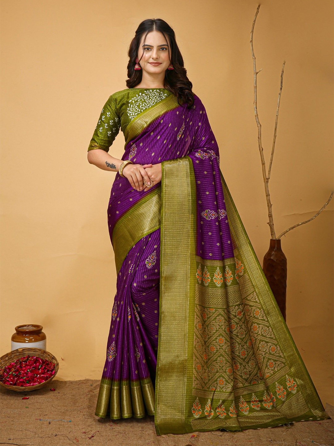 

Panzora Woven Design Kanjeevaram Saree With Unstitched Blouse Piece, Purple