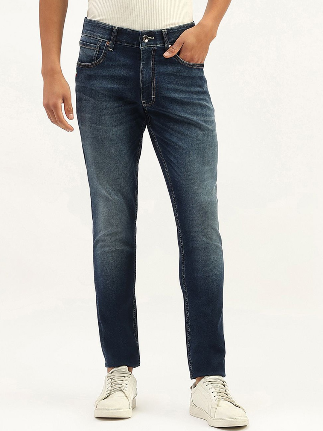 

United Colors of Benetton Men Regular Fit Mid-Rise Cotton Jeans, Blue
