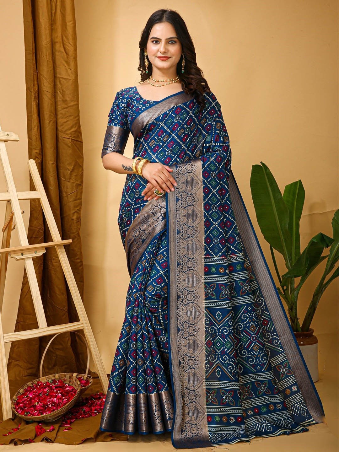 

Panzora Bandhani Printed Zari Kanjeevaram Saree With Unstitched Blouse Piece, Blue