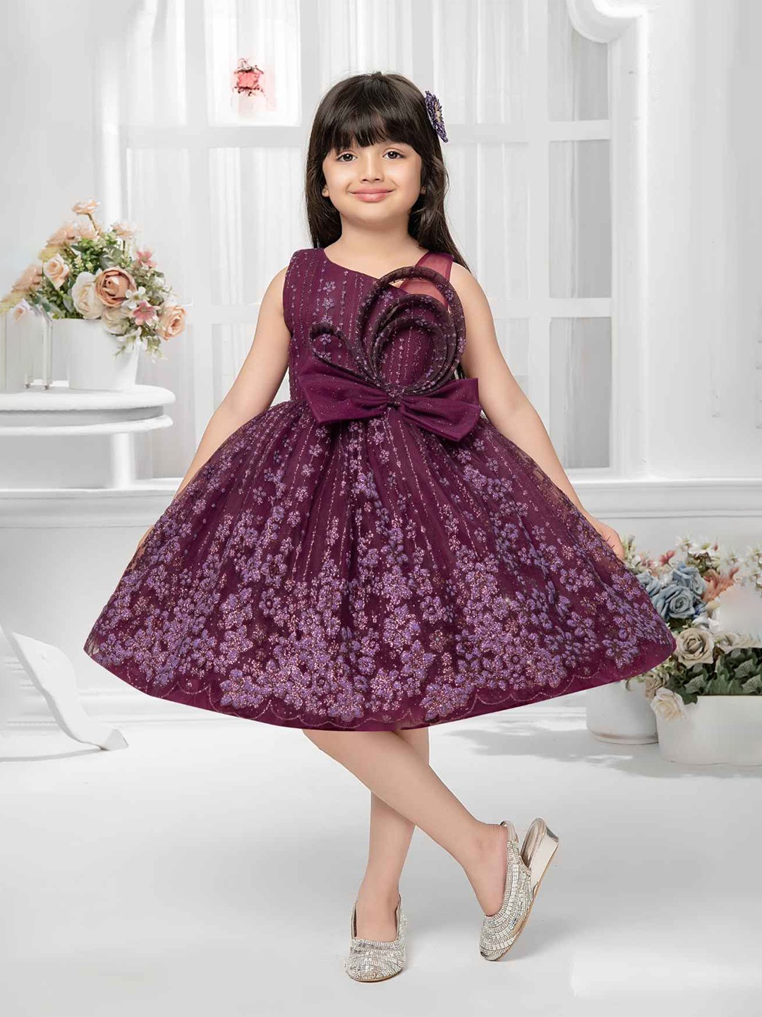 

Lagorii Girls Bow Embellished And Shimmer Printed Dress, Na