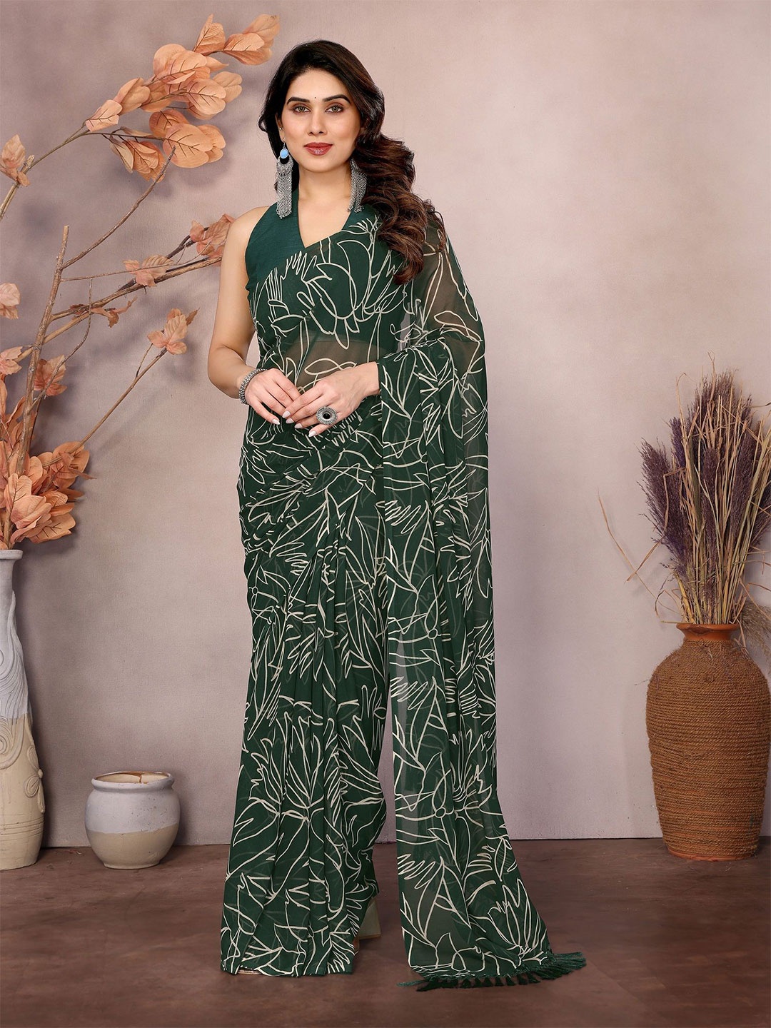 

ROOP SUNDARI SAREES Printed Ready To Wear Saree, Green