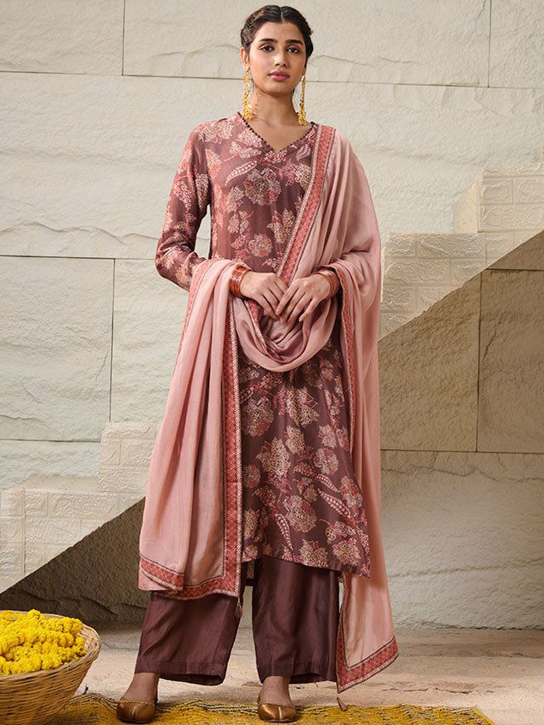 

SAUNDH Floral Printed V-Neck Straight Kurta With Trousers And Dupatta, Brown