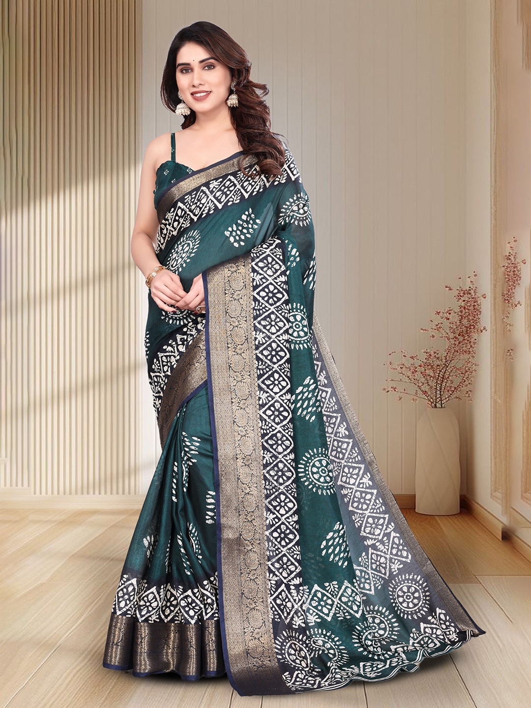 

MAGNEITTA Batik Zari Silk Blend Saree, Teal