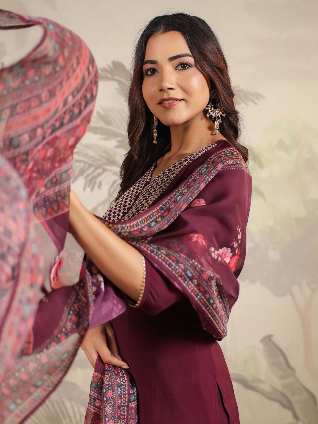 

Janasya Geometric Yoke Design Chanderi Silk Straight Kurta with Trousers & Dupatta, Purple