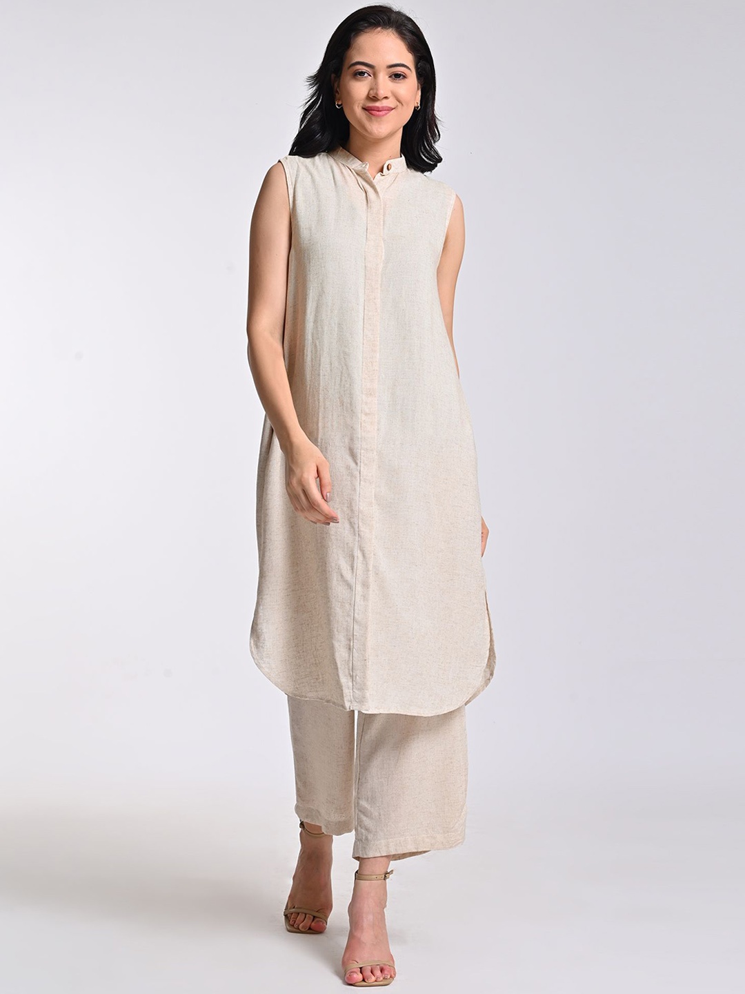 

Saltpetre Band Collar Linen Tunic With Trouser Set, Beige