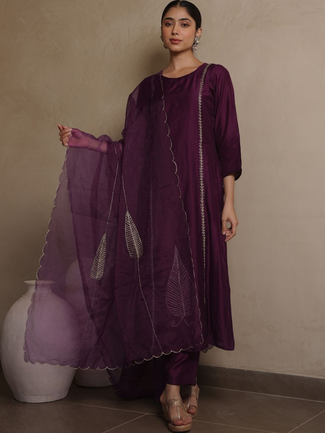 

OneWe Aari Work Chanderi Silk Straight Kurta with Trousers & Dupatta, Purple