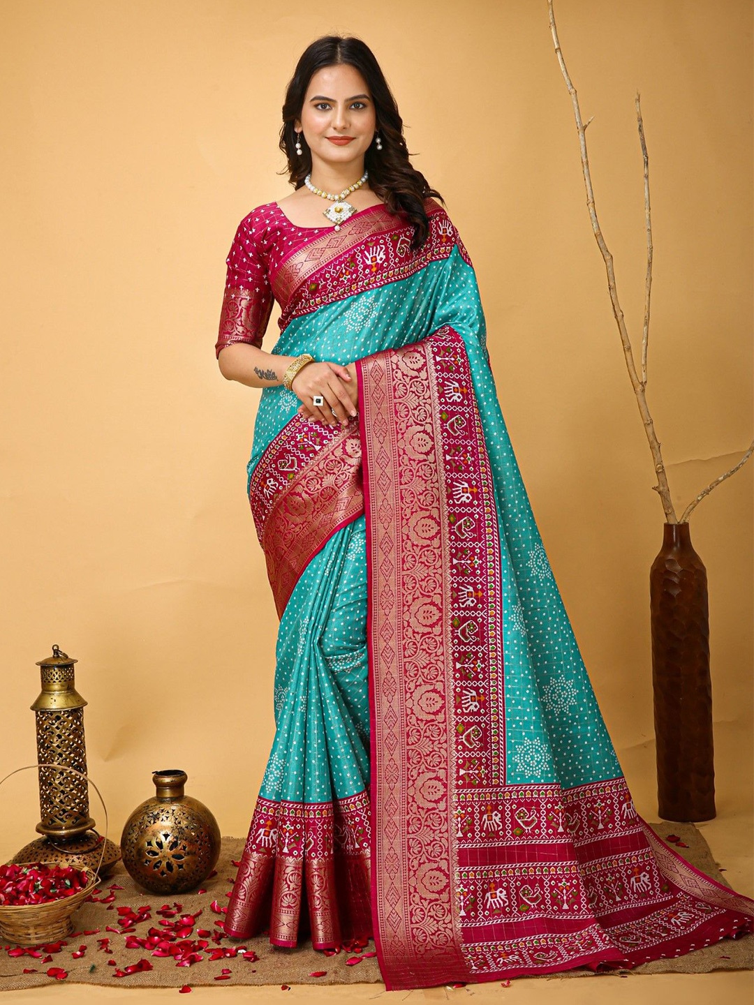 

Panzora Printed Zari Bandhani Saree With Unstitched Blouse Piece, Turquoise blue