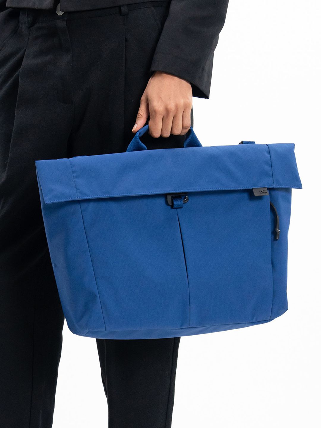 

DailyObjects Shopper Hobo Bag, Blue