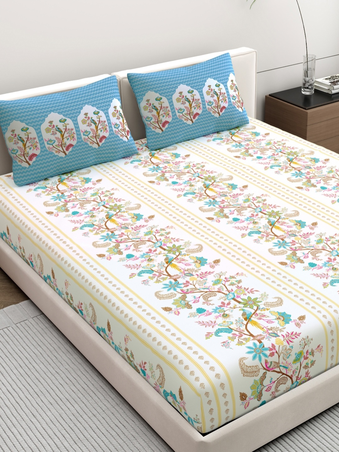 

Dreamscape White & Blue Floral Pure Cotton 200 TC King Bedsheet Set-2.49 m X 2.74 m