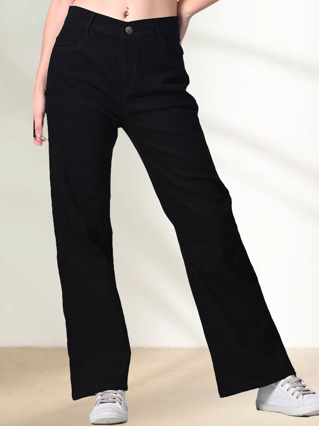 

LINARIA Women Classic Relaxed Fit Jeans, Black