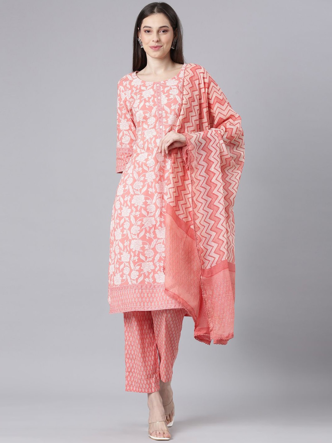 

Neerus Women Floral Printed Panelled Kurta with Trousers & With Dupatta, Orange