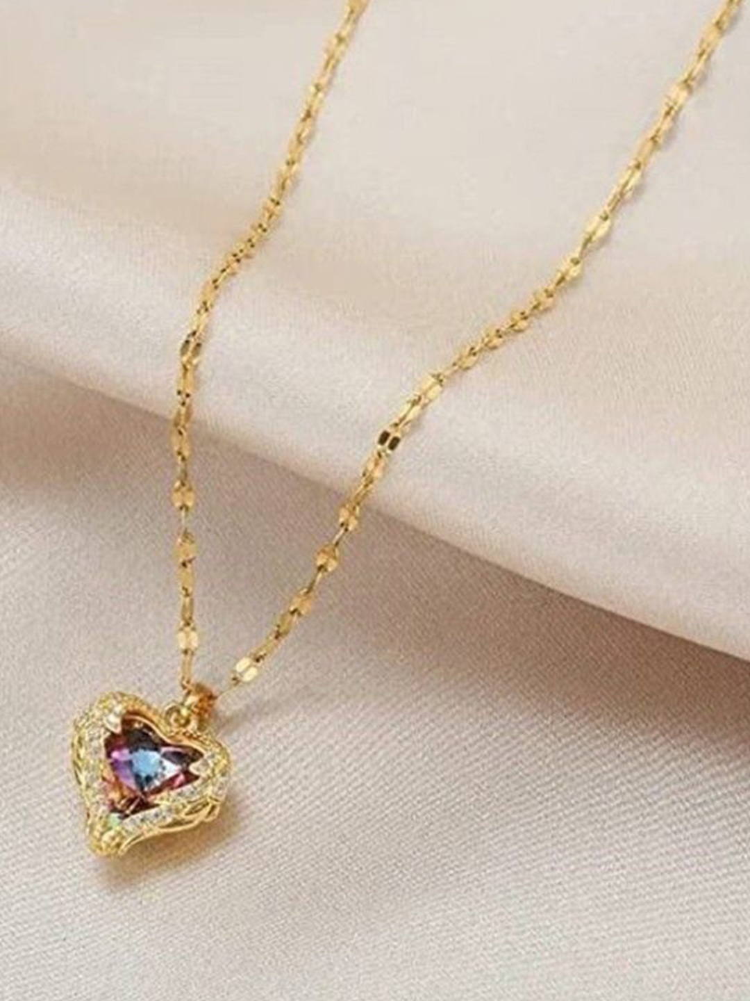 

AGARWALPRODUCT Gold-Plated Crystal Studded Heart Shaped Pendant With Chain