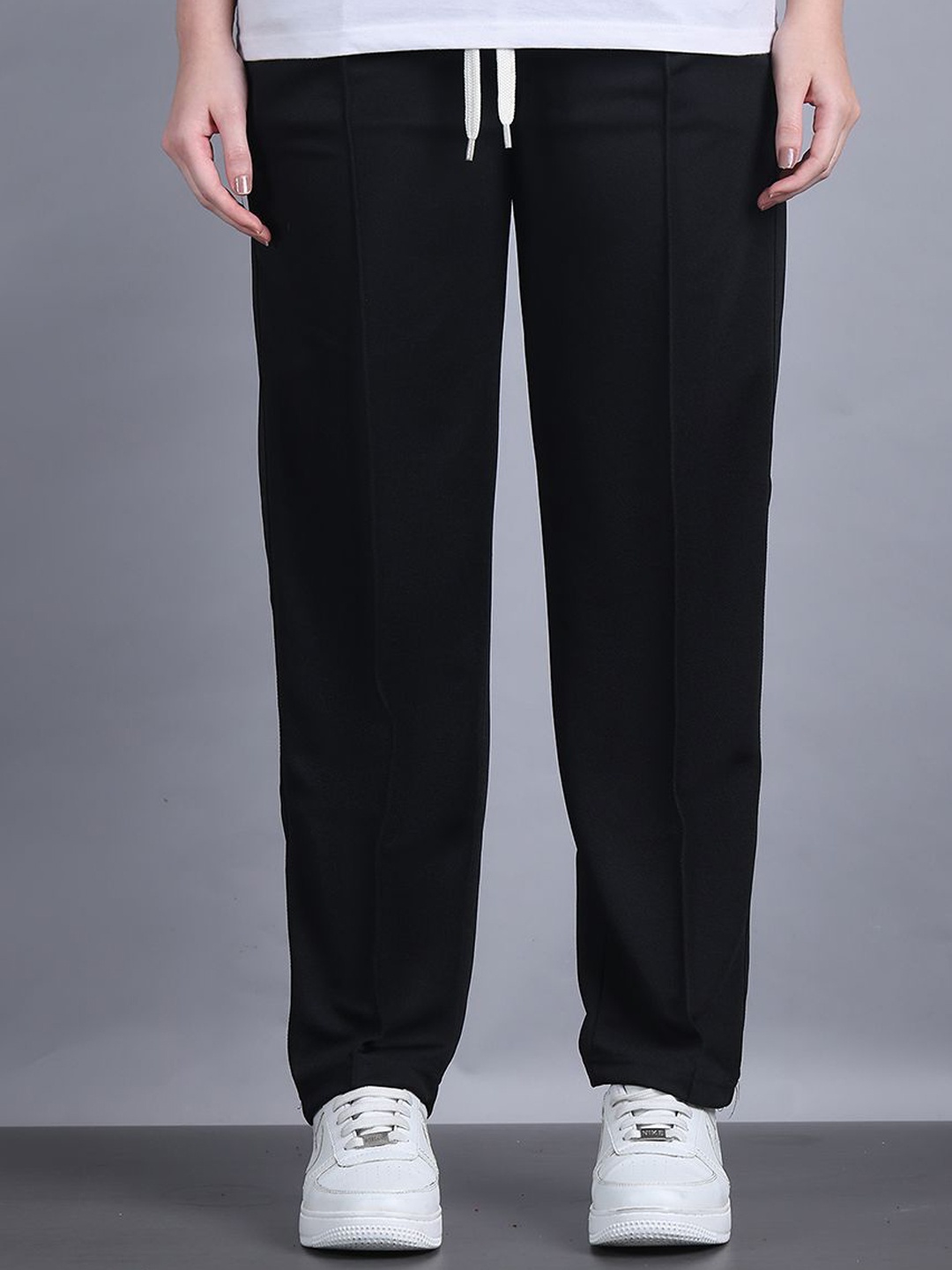 

MACK JONNEY Women Rapid-Dry Relaxed Fit Mid Rise Track Pants, Black