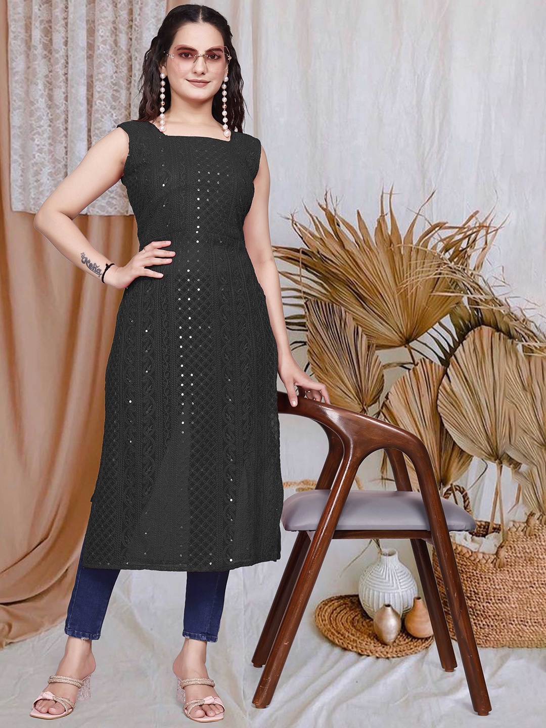 

PARROT CREATION Ethnic Motifs Embroidered Square Neck Chikankari Georgette Kurta, Black