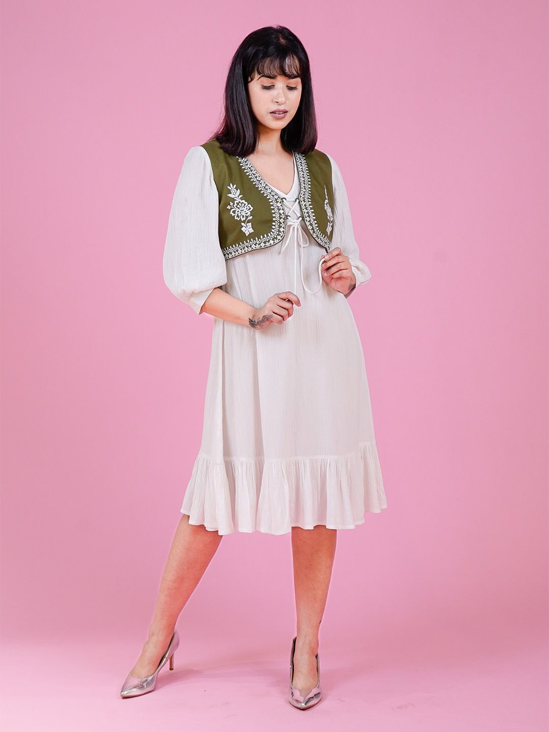 

COSMIC TRIO Embroidered Bishop Sleeve Fit & Flare Midi Dress, Off white