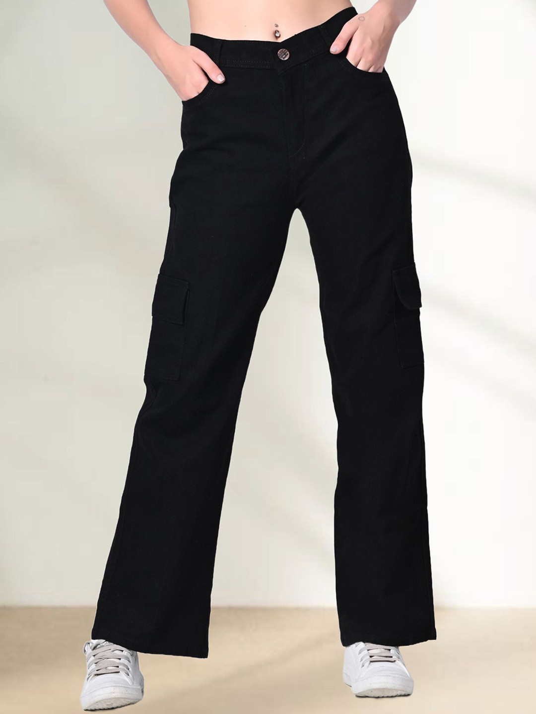 

LINARIA Women Classic Mid-Rise Relaxed Fit Jeans, Black