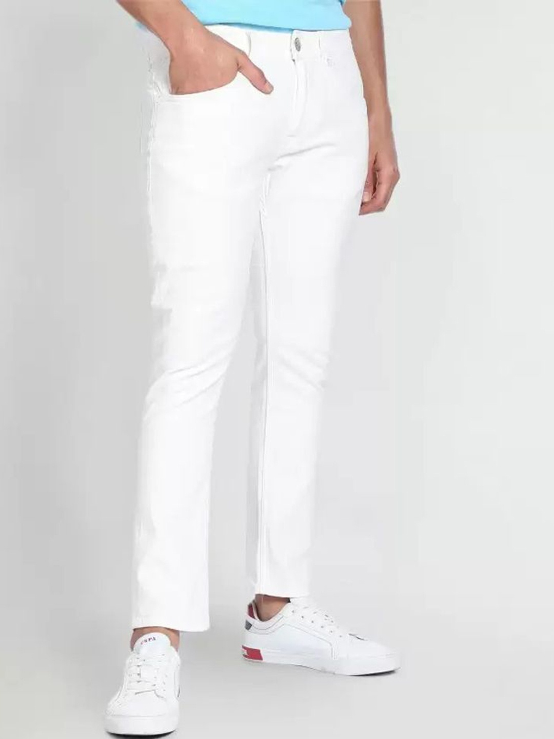 

LINARIA Men Classic Clean Look Mid-Rise Coloured Jeans, White