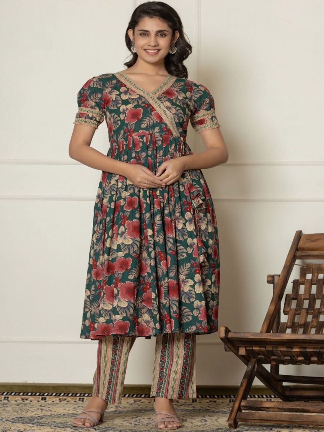 

NUNCHII Floral Printed Pure Cotton Anarkali Kurta With Trousers & Dupatta, Green