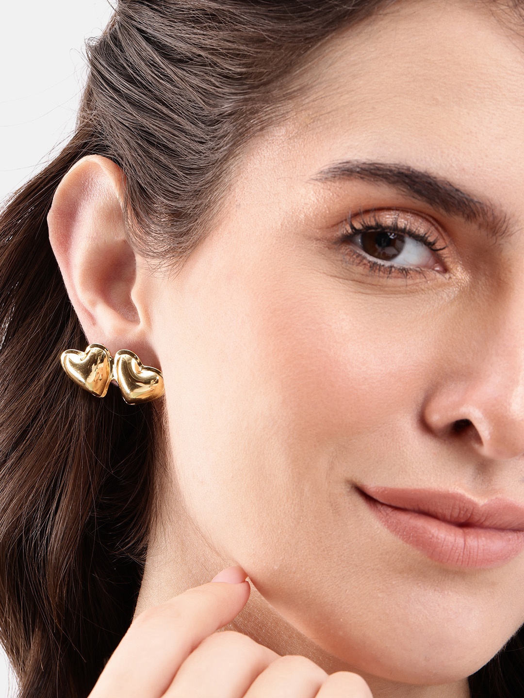 

DressBerry Heart Shaped Studs, Gold