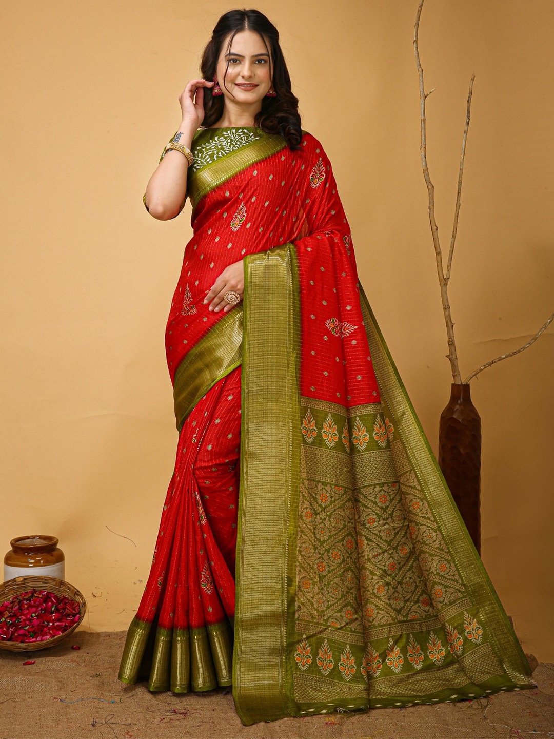 

Panzora Woven Design Zari Saree, Red