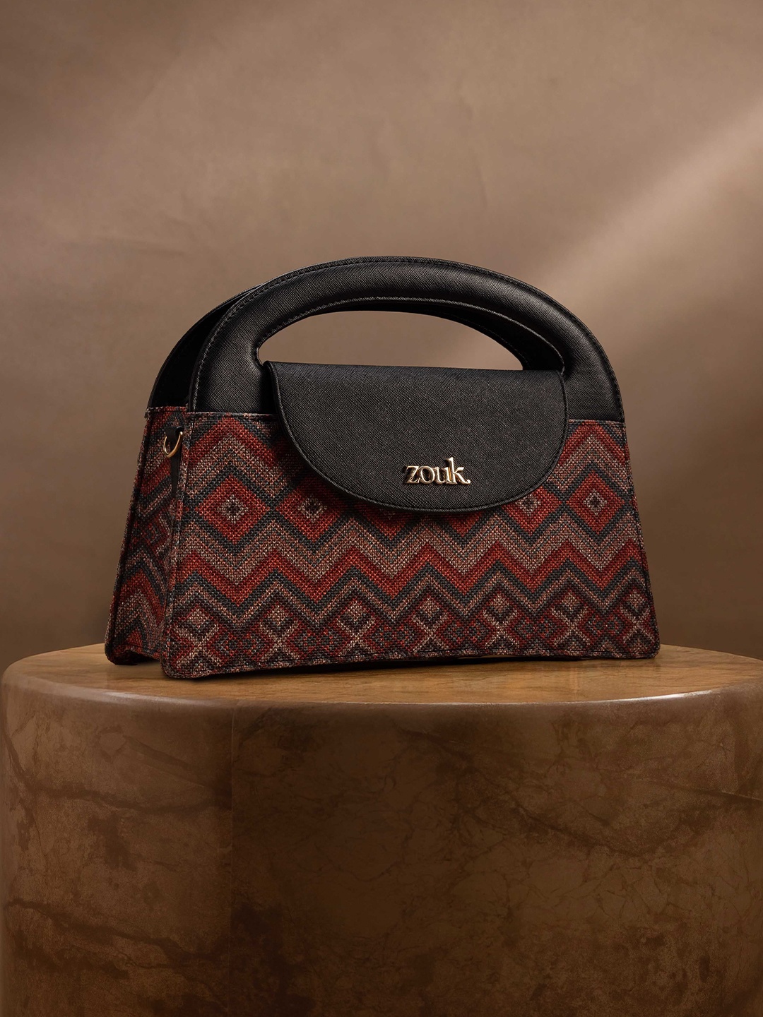

ZOUK Printed Structured Sling Bag with Applique, Multi
