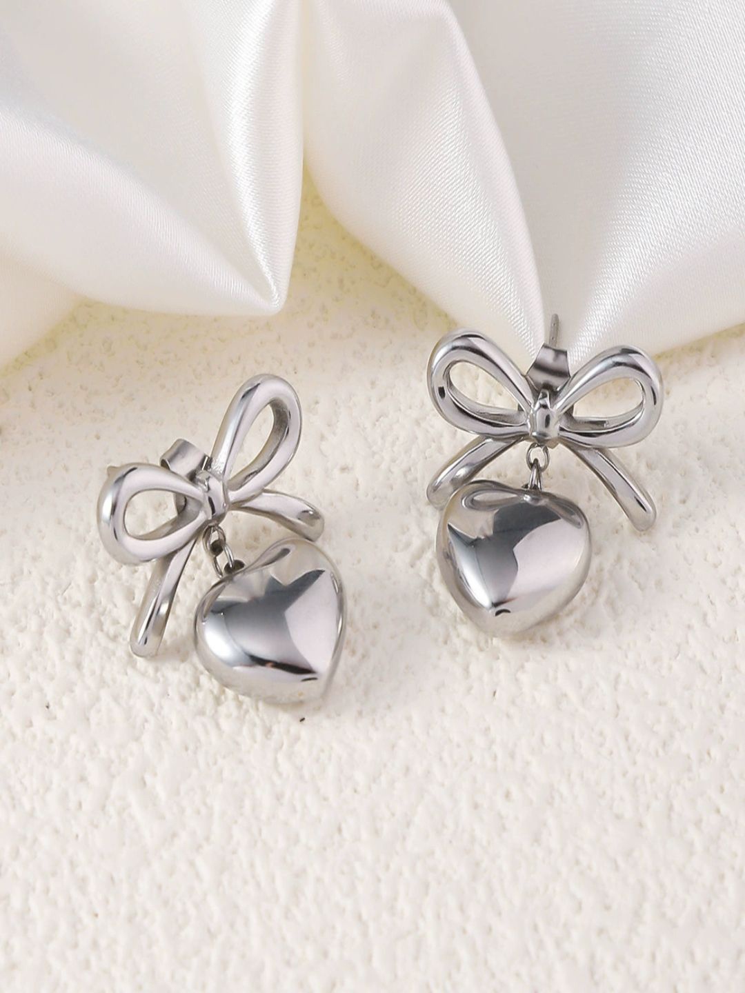 

AQUASTREET 18K Silver-Plated American Diamond Studded Jewellery Set