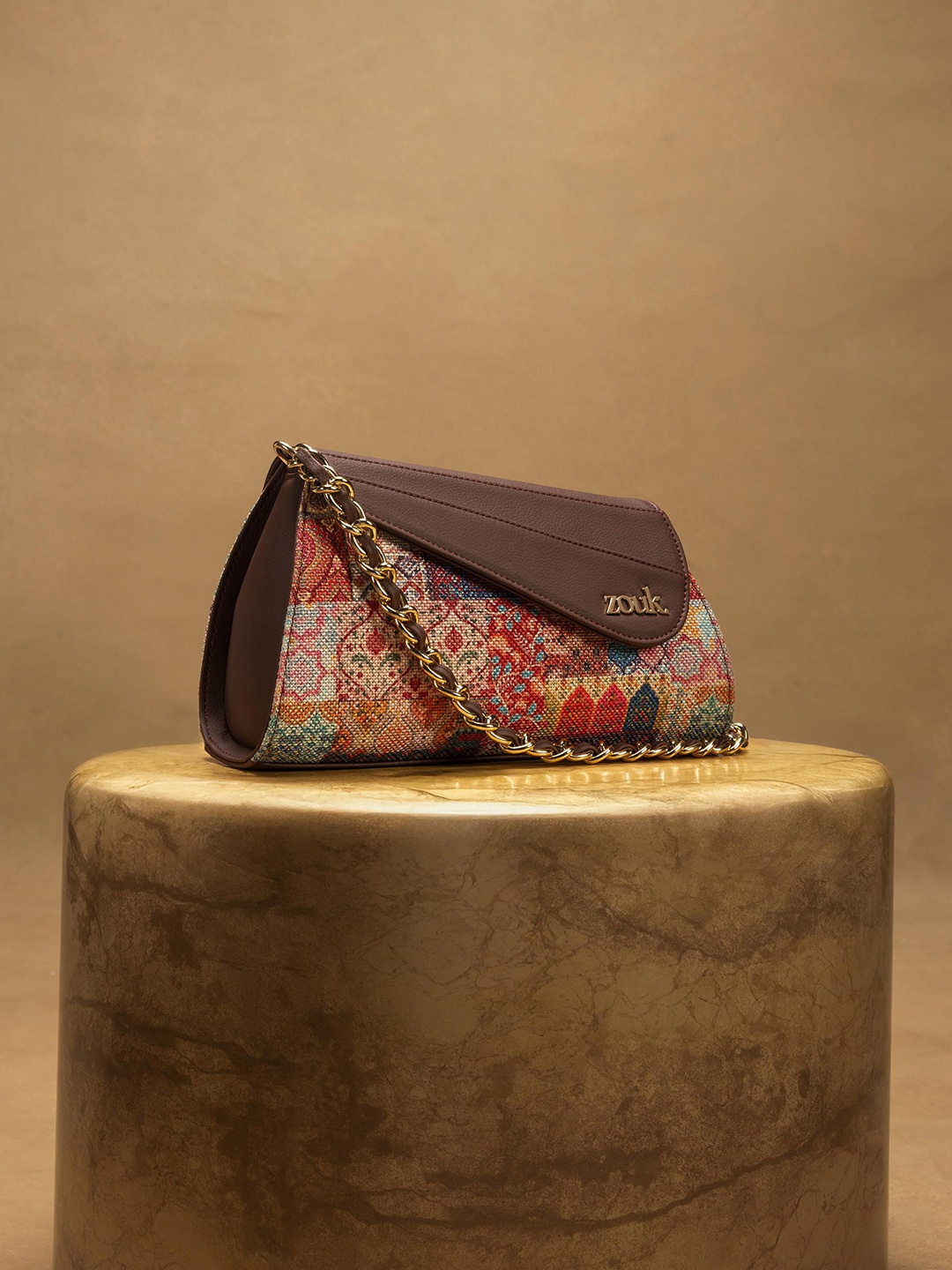 

ZOUK Printed Structured Sling Bag, Multi