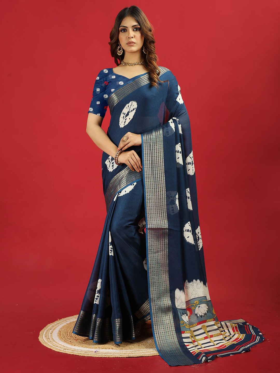 

VIRENDRA TEXTILES Tie and Dye Zari Saree, Turquoise blue