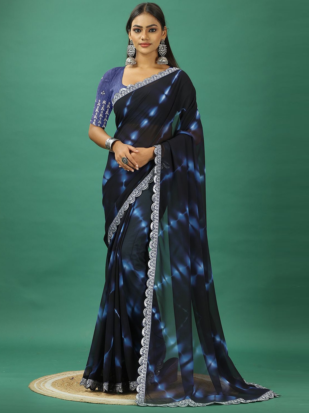 

VIRENDRA TEXTILES Tie and Dye Embroidered Pure Georgette Saree, Blue