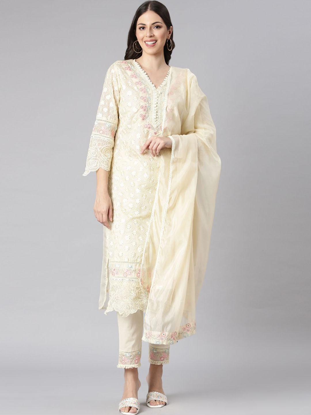 

Neerus Floral Embroidered V Neck Sequinned Kurta With Trousers & Dupatta, Cream
