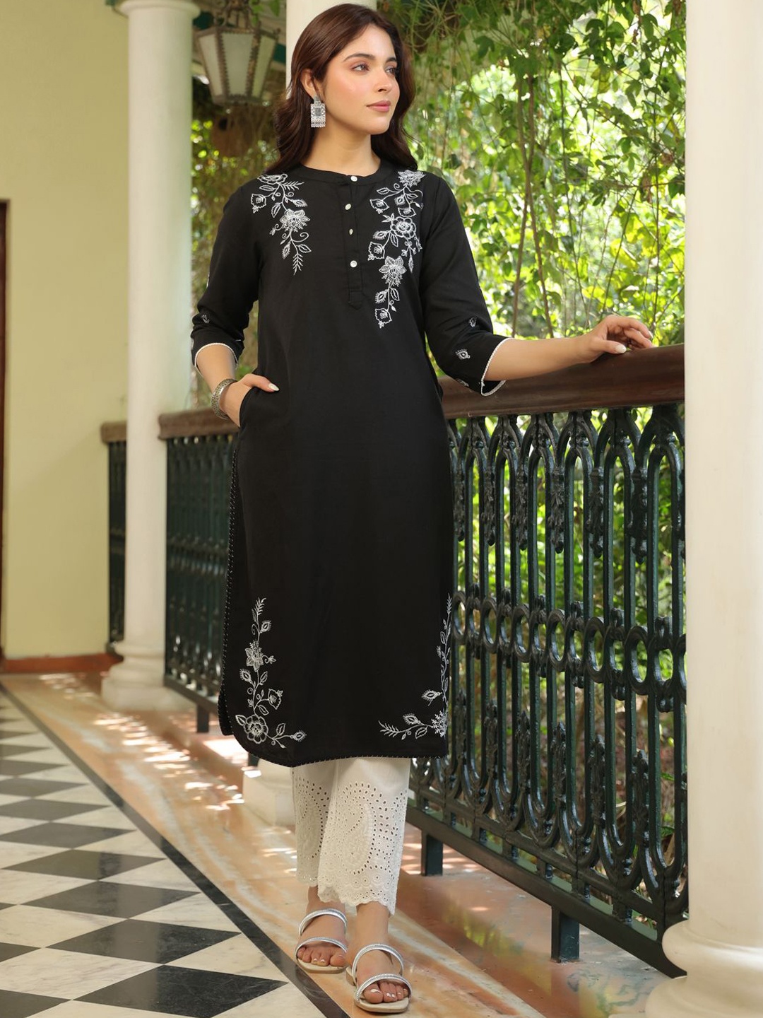 

SAVI Floral Embroidered Mandarin Collar Thread Work Pure Cotton Straight Kurta, Black