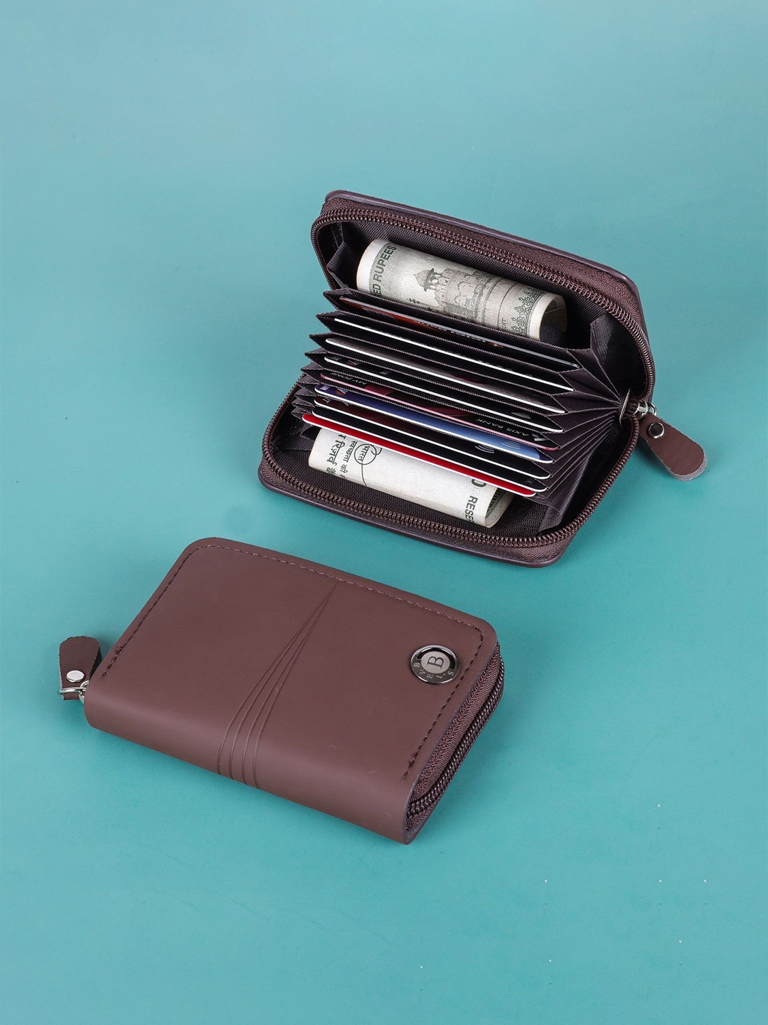 

SZN Women Zip Detail Leather Card Holder, Brown