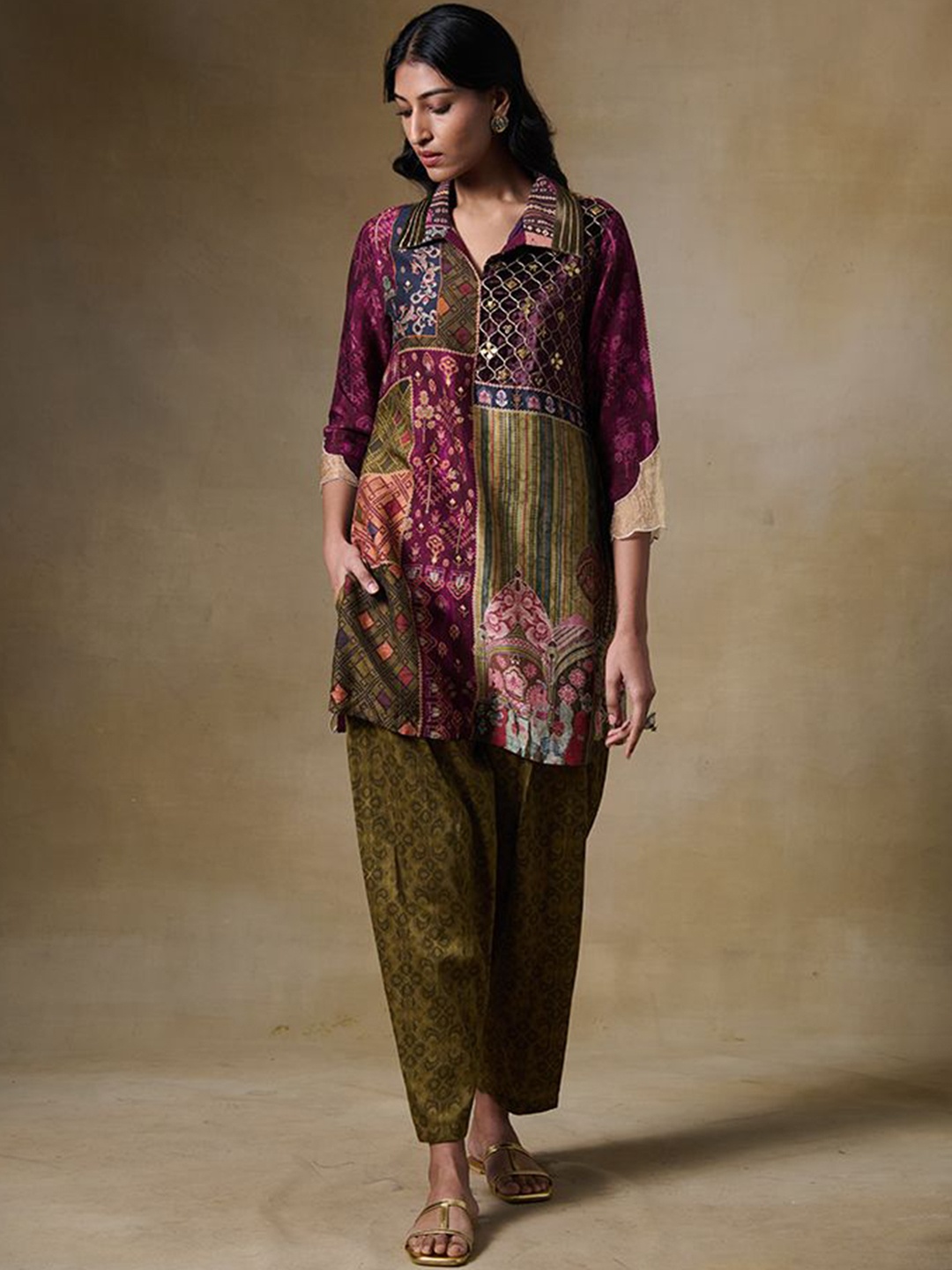 

SAUNDH Ethnic Motif Sequinned Shirt Collar Raw Silk Kurti with Trouser & Dupatta, Maroon
