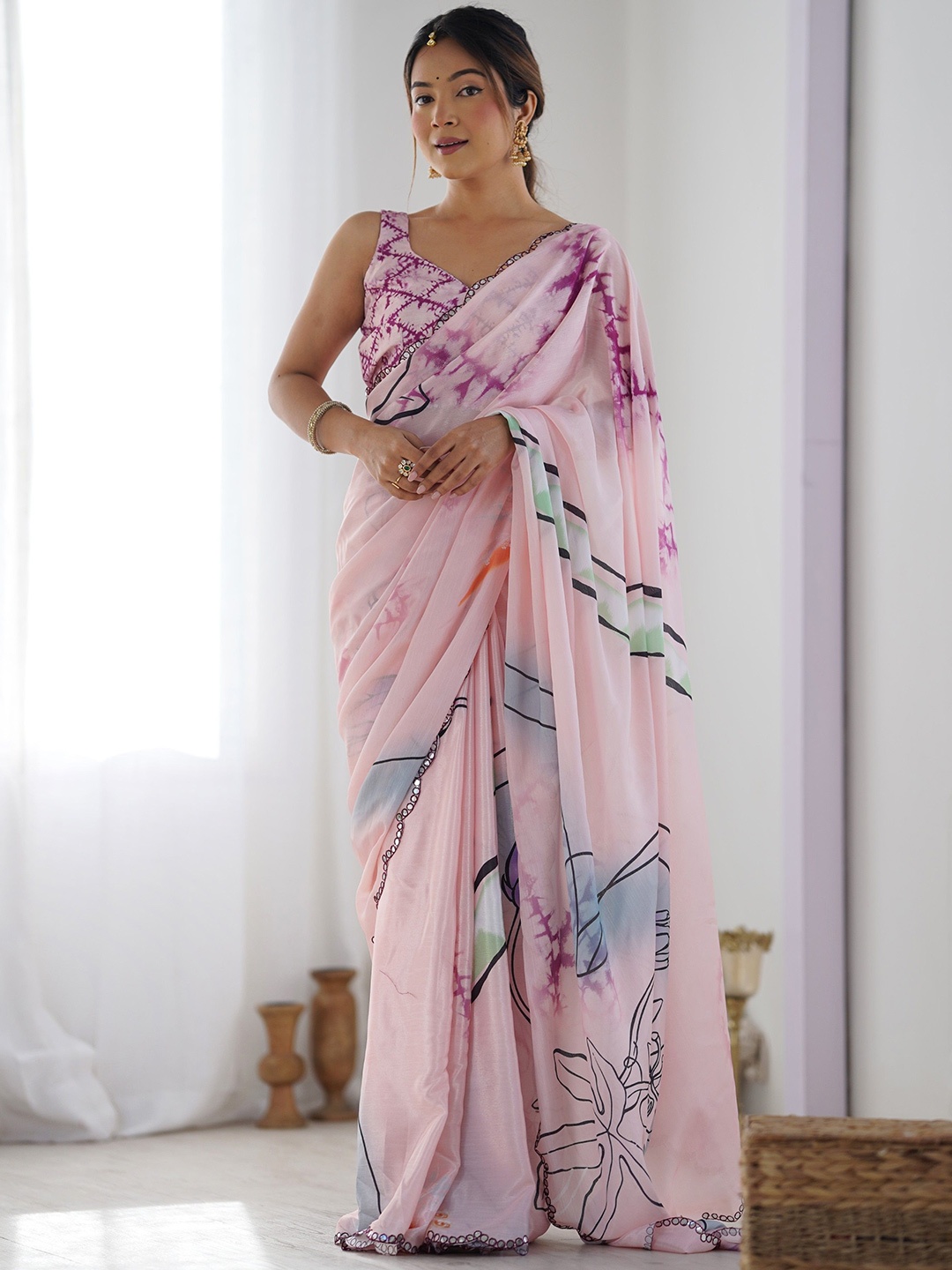 

DWIZA ENTERPRISE Floral Printed Mirror Work Pure Crepe Saree, Lavender