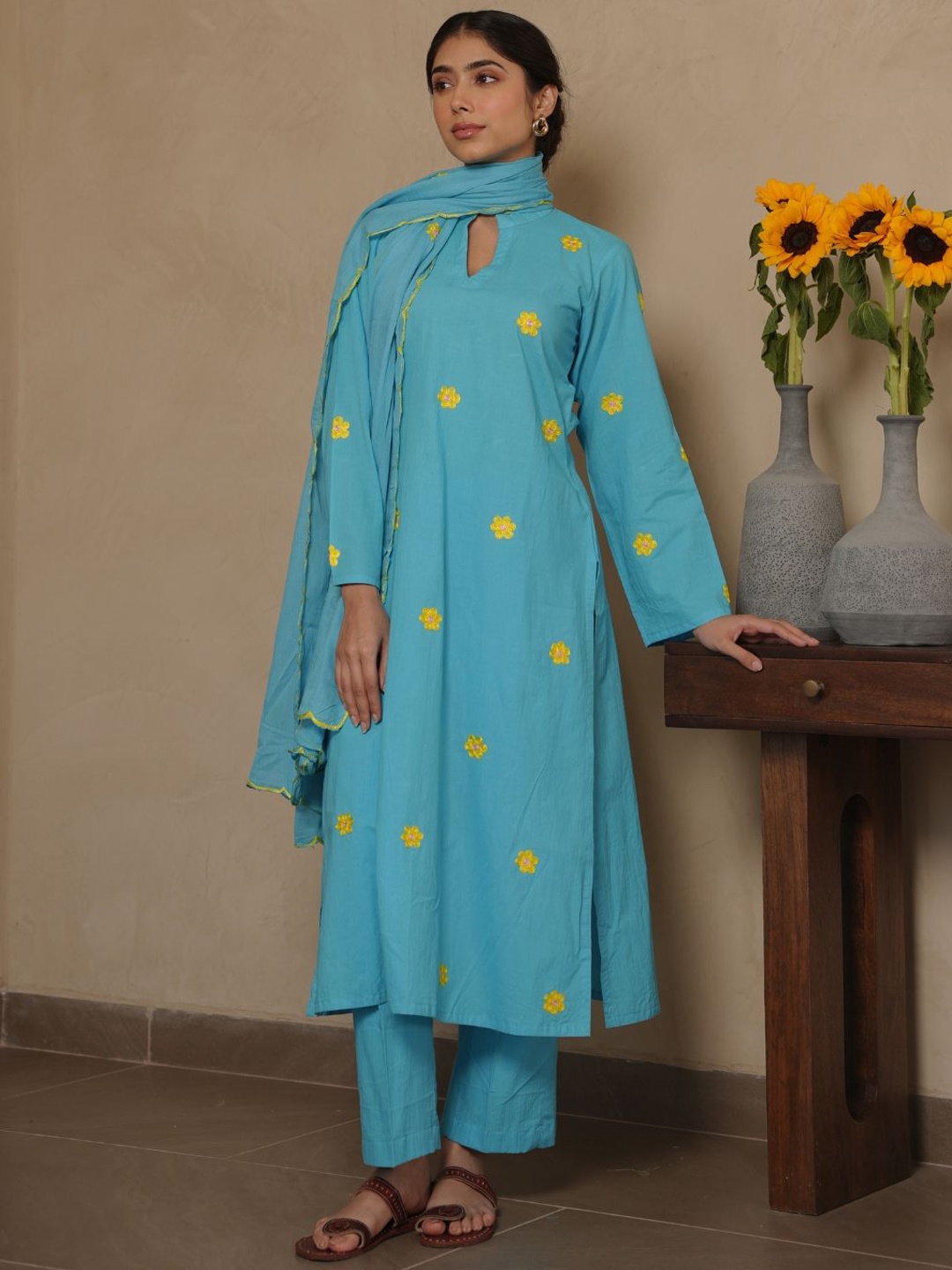 

OneWe Floral Embroidered Thread Work Pure Cotton Straight Kurta with Trouser & Dupatta, Teal