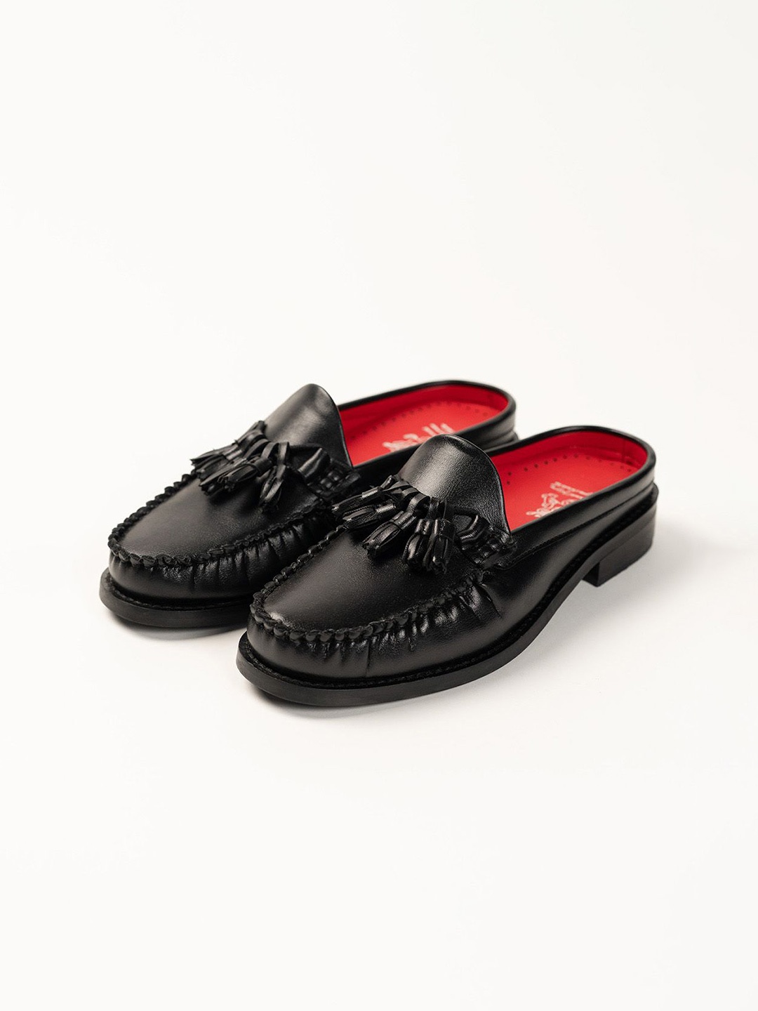 

Theater Women Slip-On Loafers, Black