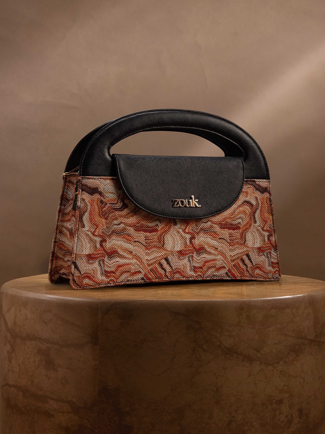 

ZOUK Printed Structured Sling Bag with Tasselled, Multi