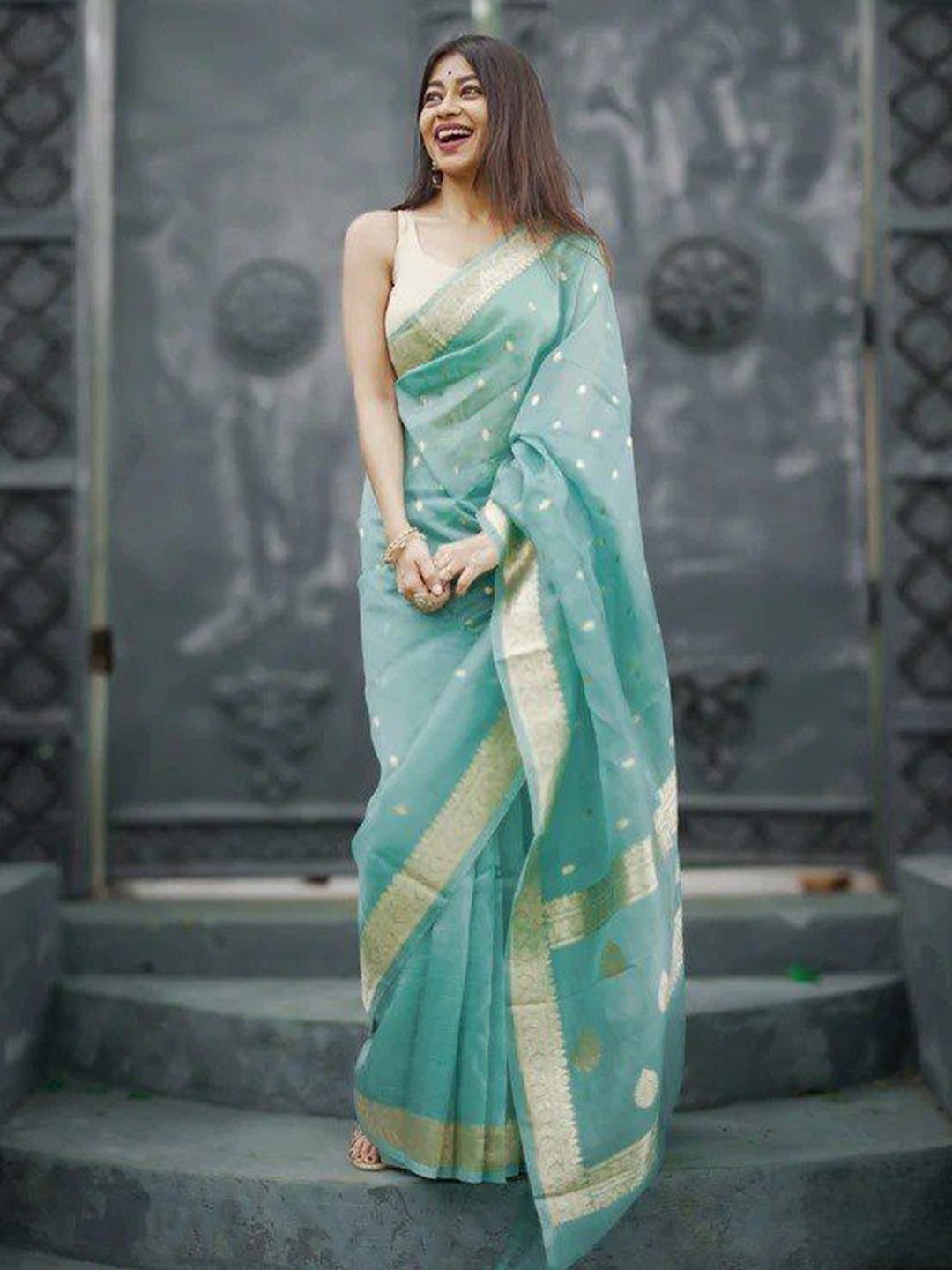 

HERE&NOW Woven Design Zari Silk Cotton Banarasi Saree, Turquoise blue