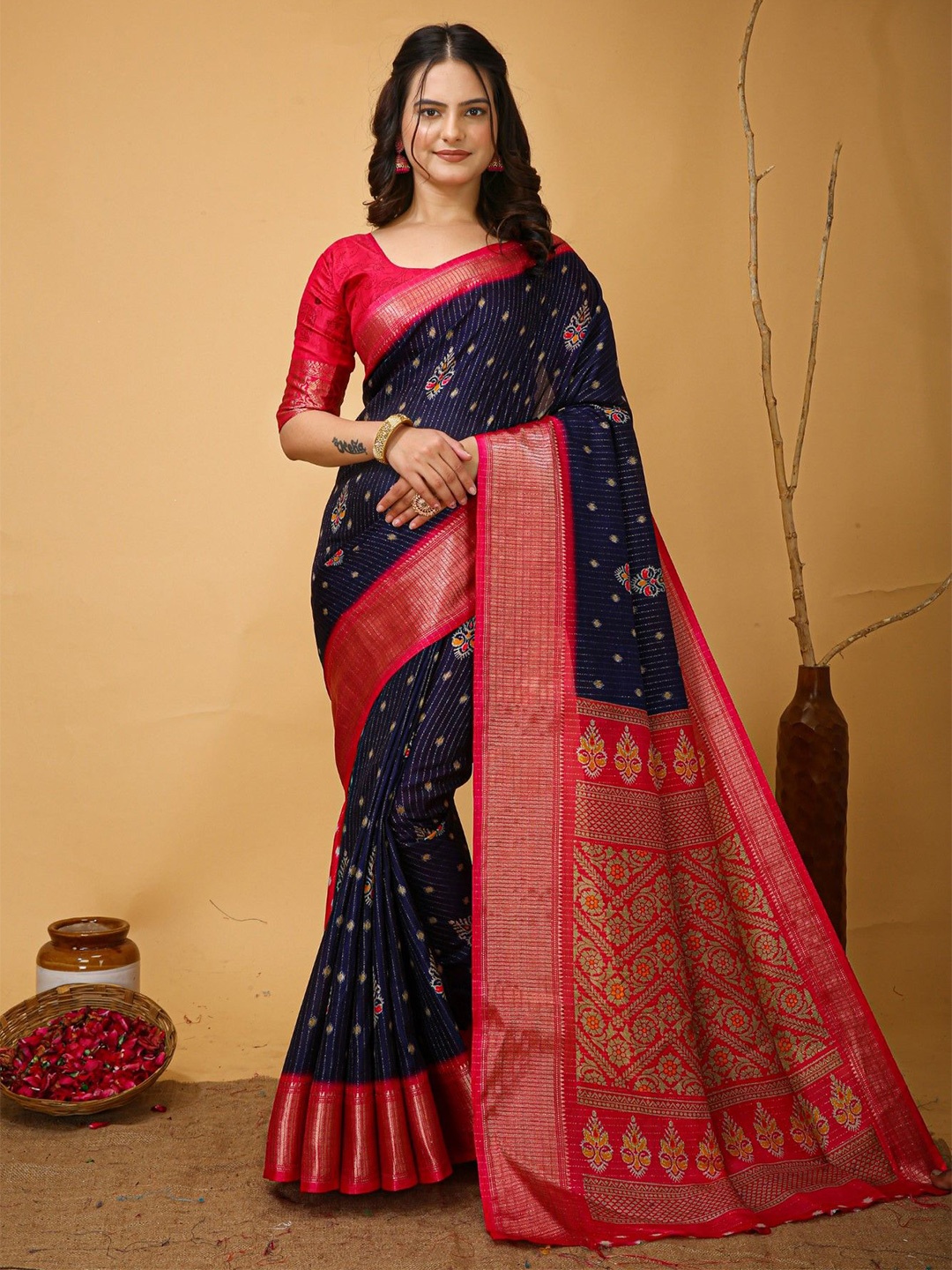 

Panzora Ethnic Motifs Printed Zari Kanjeevaram Saree, Navy blue