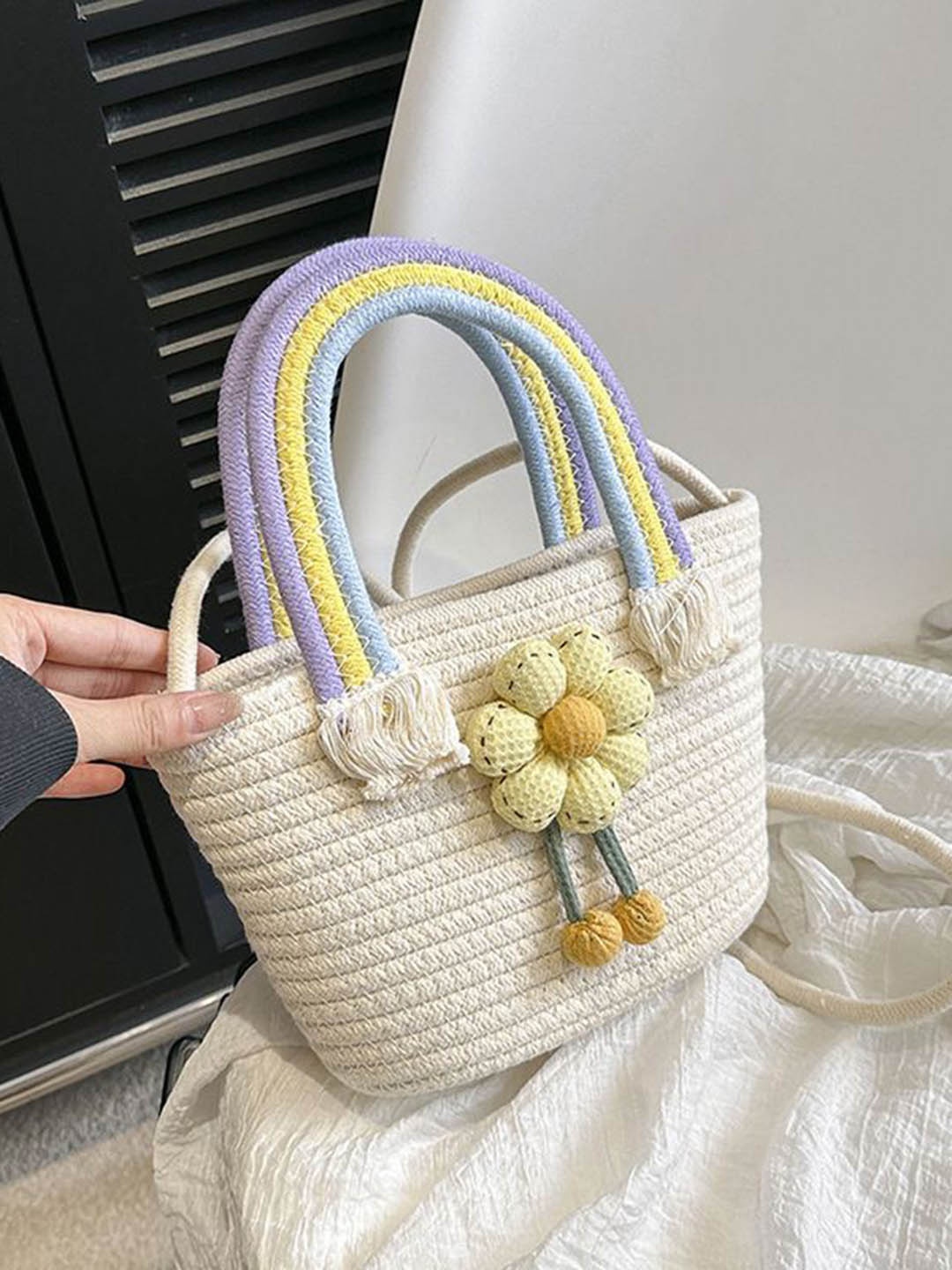 

DressBerry Printed Bucket Handheld Bag with Tasselled, White