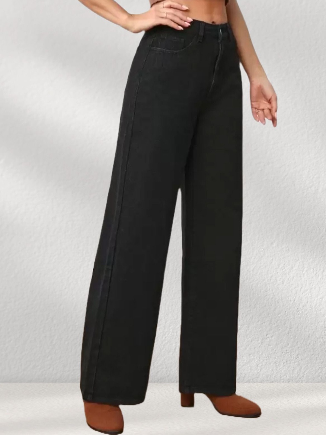 

Linaria Women Classic Relaxed Fit Mid-Rise Clean Look Jeans, Black