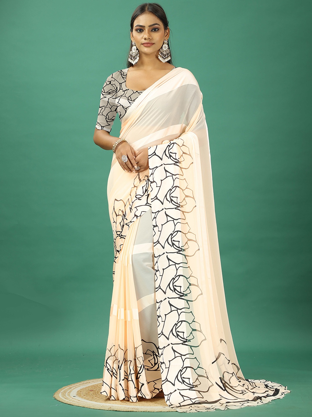 

VIRENDRA TEXTILES Printed Saree With Blouse Piece, Yellow