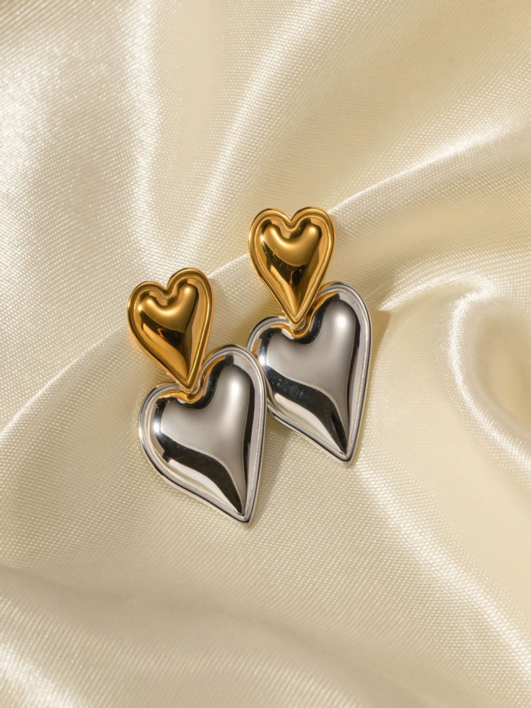 

AQUASTREET 18K Gold-Plated Stainless Steel Heart Shaped Drop Earrings