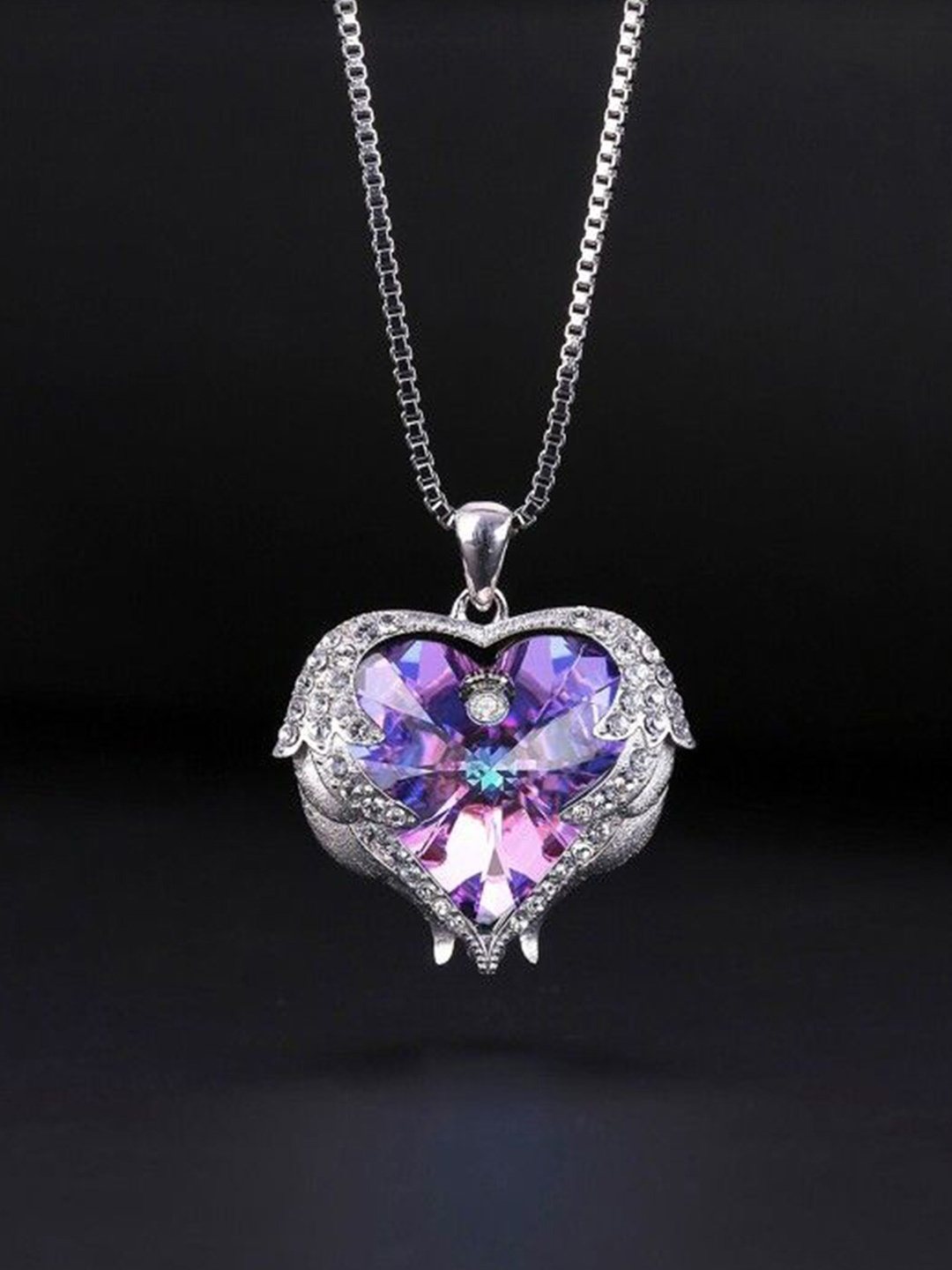 

AGARWALPRODUCT Rhodium-Plated Heart Shaped Pendant With Chain, Silver