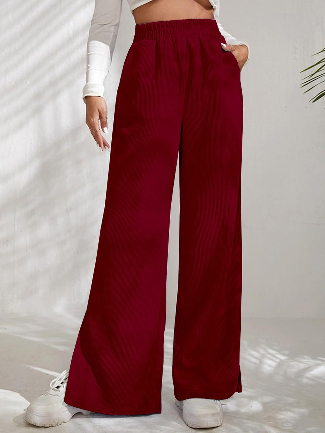 

RAJOVATI Women Loose Fit Mid-Rise Trousers, Red