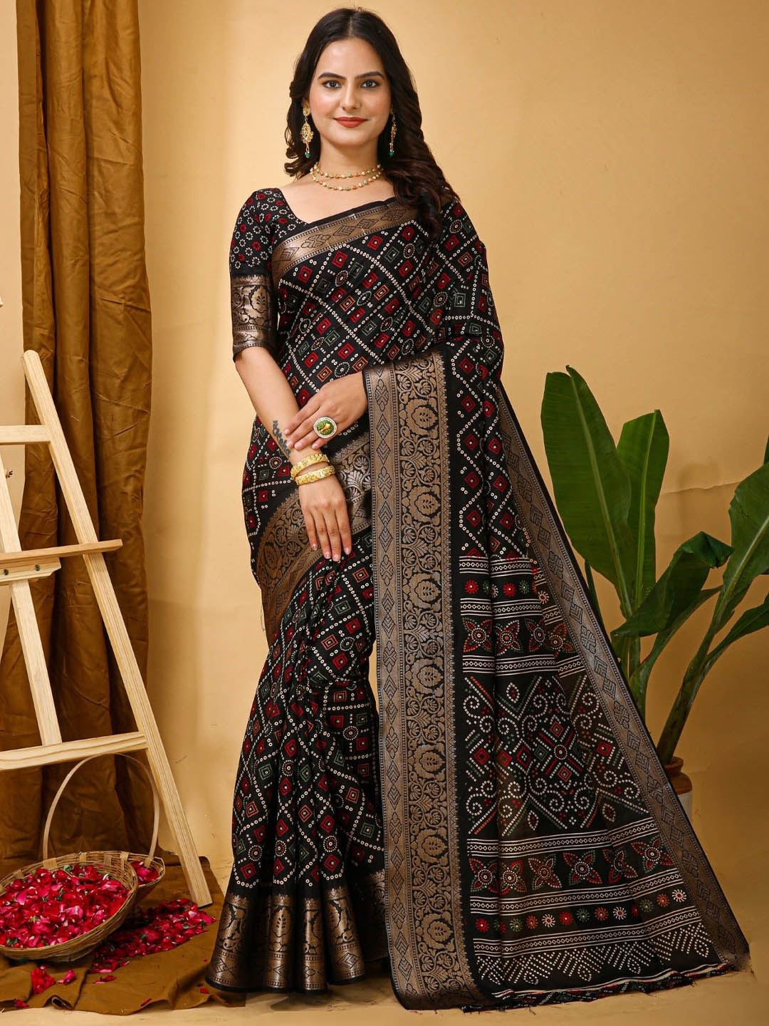 

Panzora Bandhani Printed Zari Kanjeevaram Saree, Black