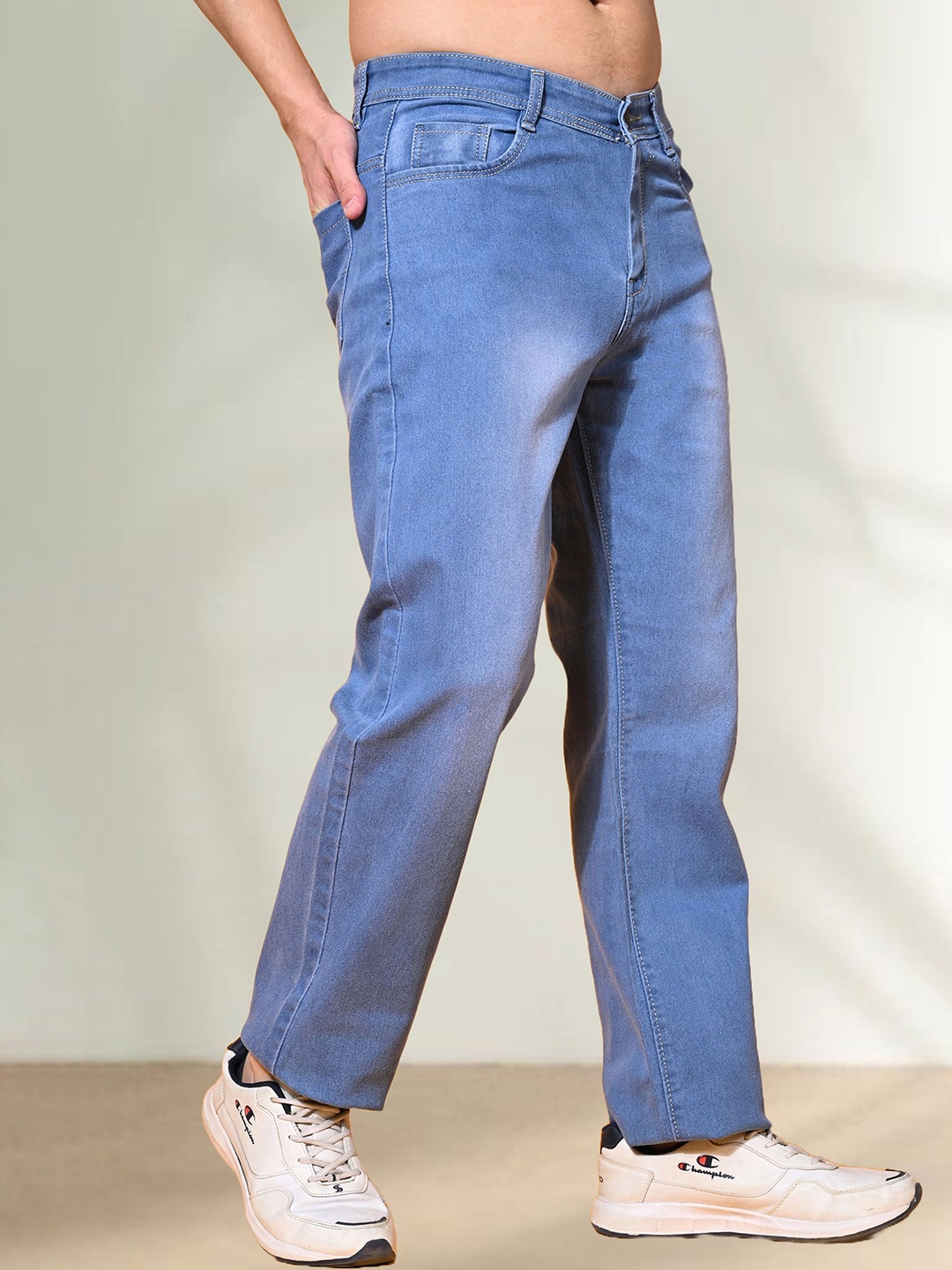 

LINARIA Men Classic Relaxed Fit Light Fade Cotton Jeans, Blue
