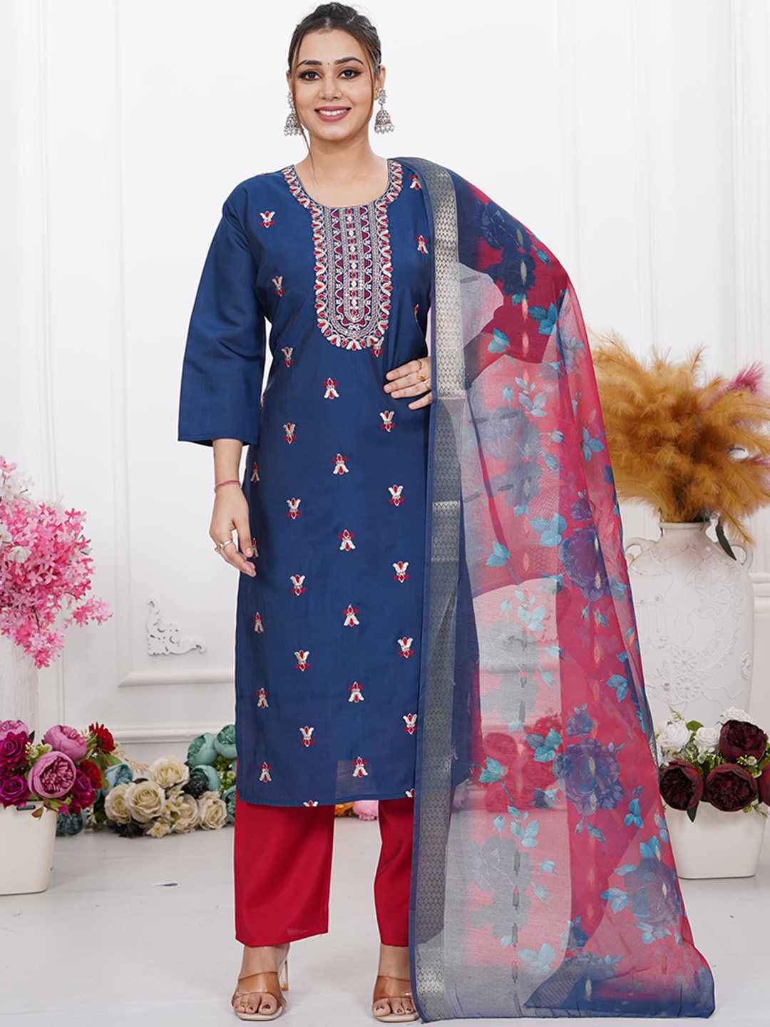 

Maheesha Floral Embroidered Thread Work Kurta With Trousers & Dupatta, Navy blue