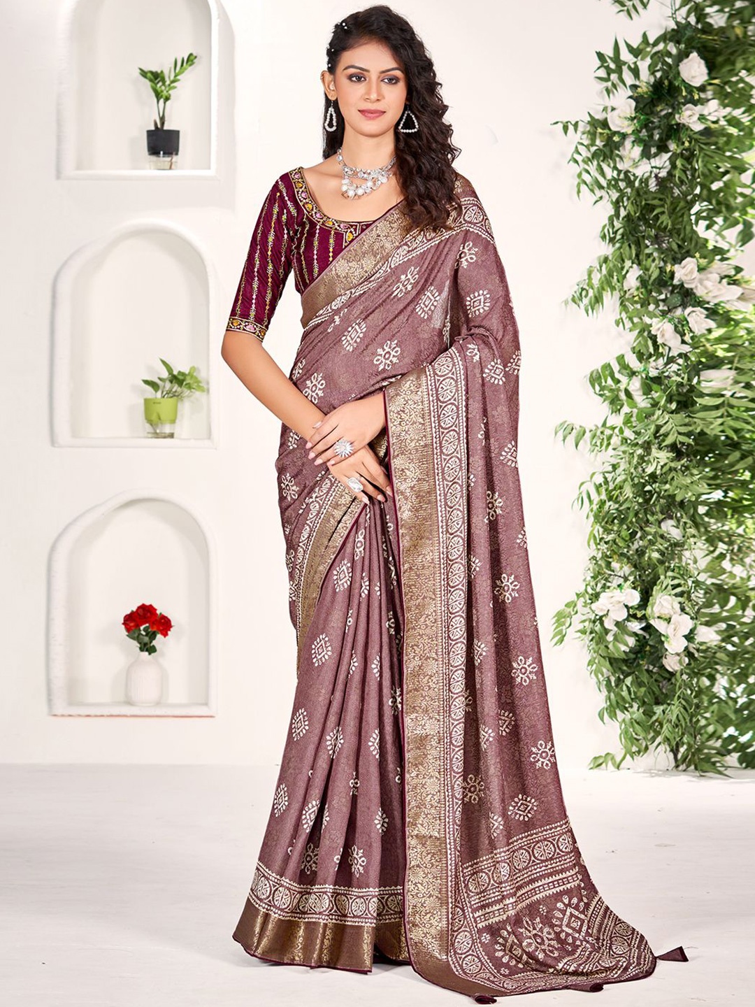 

Panzora Ethnic Motifs Printed Woven Design Zari Saree, Mauve