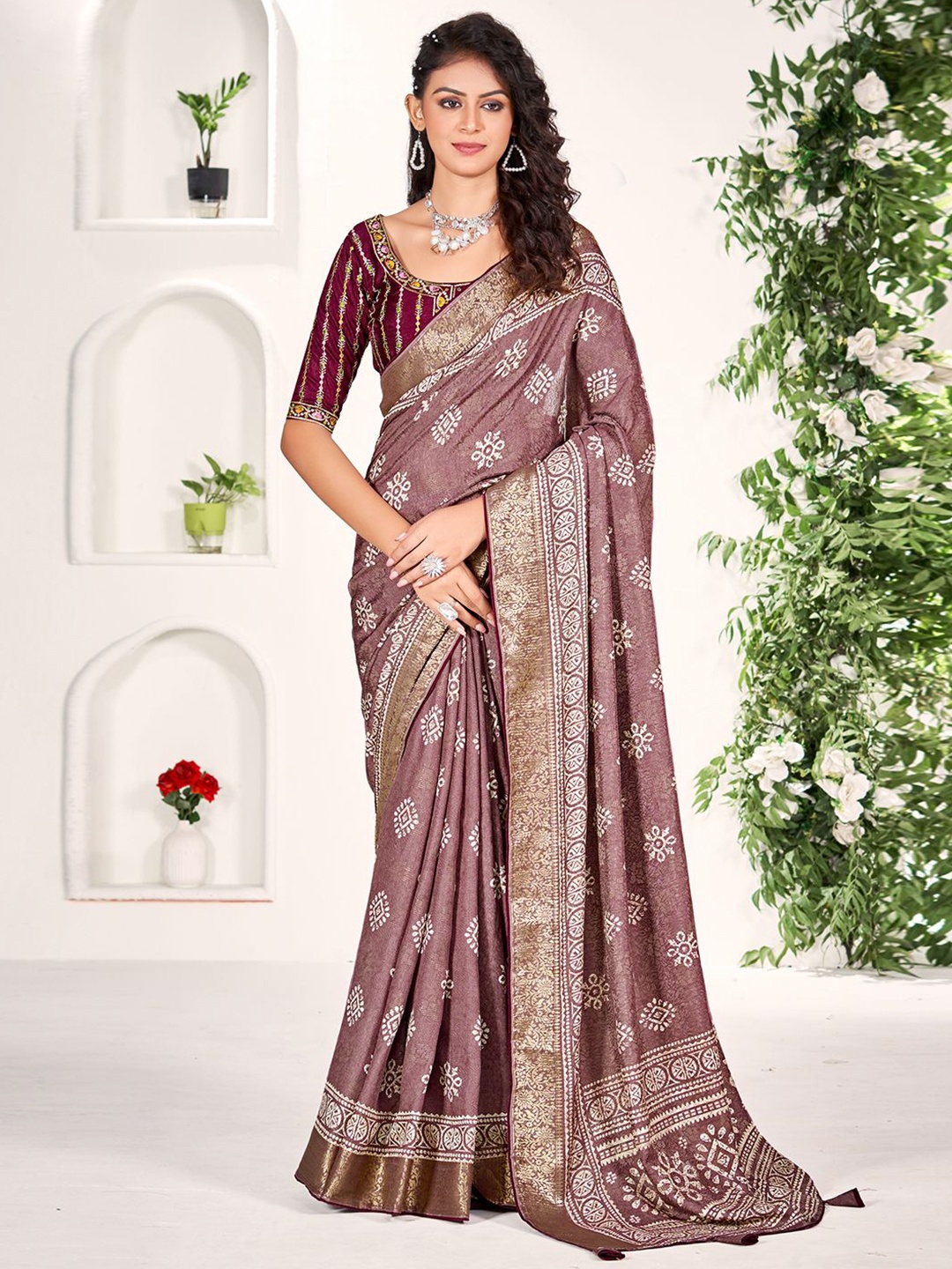 

Mitera Ethnic Women's Soft Silk Blend Printed Saree With Unstitched Blouse Piece, Mauve